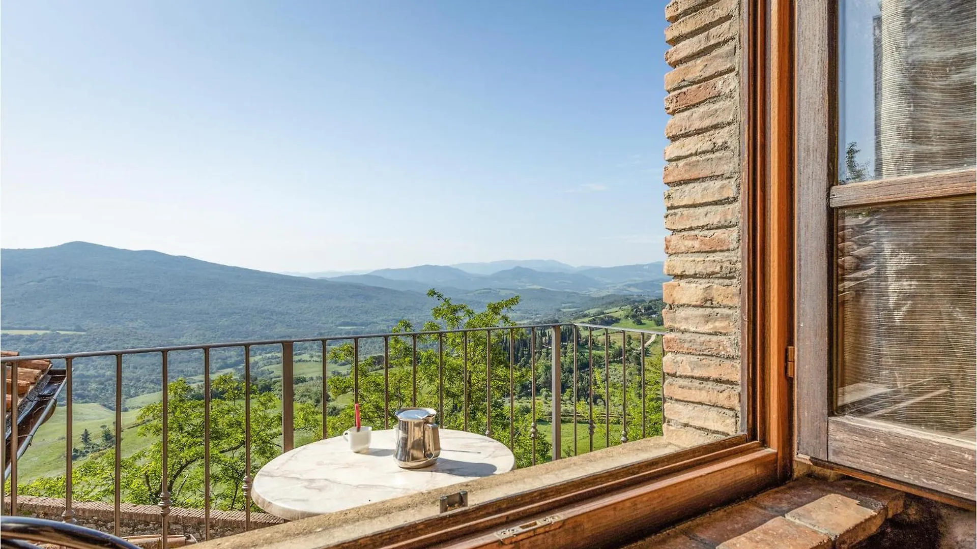 Stunning Home In Mazzolla With Wifi Italy